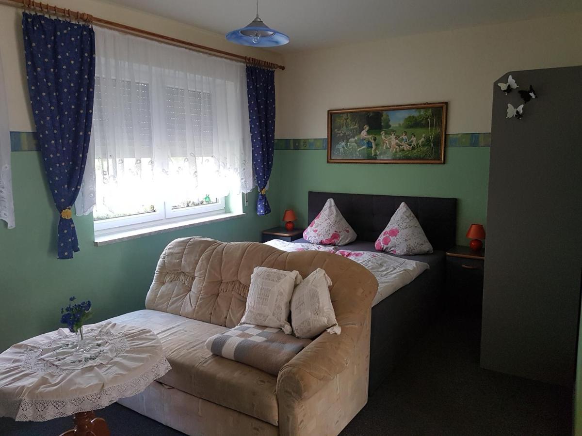 Landpension Zum Schweizerberg Neugrimnitz ภายนอก รูปภาพ