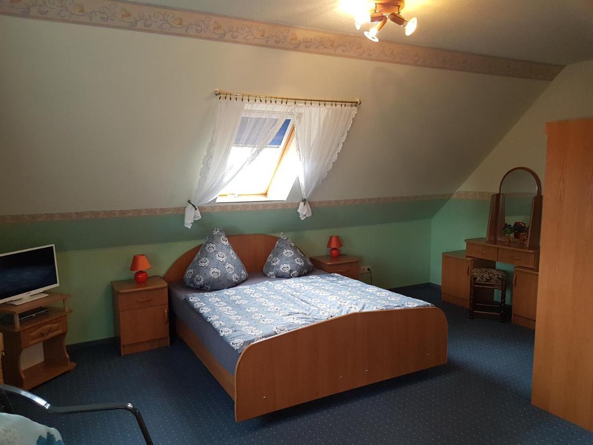 Landpension Zum Schweizerberg Neugrimnitz ภายนอก รูปภาพ
